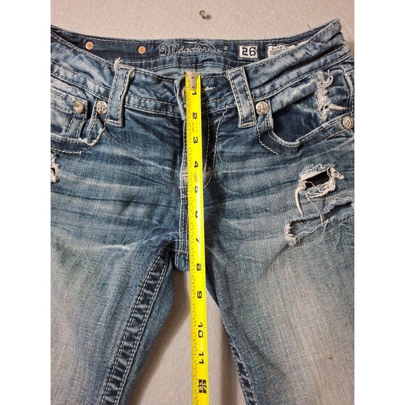 Miss Me Embellished Capri Jeans 26 30x19 Distressed Holes Selvedge T Flap Pocket - Picture 2 of 12